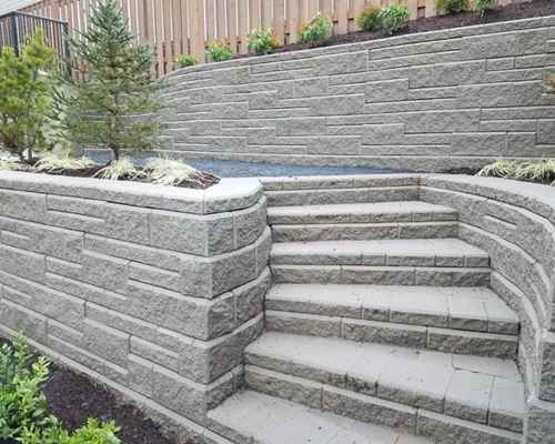 retaining walls with stairway